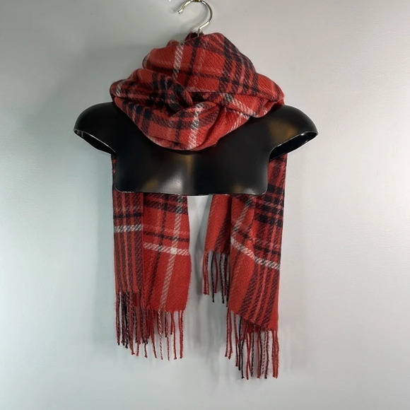 STEVE MADDEN Rusty Berry Plaid Fringed Rectangular Blanket Scarf Soft Fuzzy OS - Picture 6 of 9